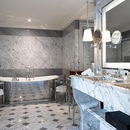 Hotel La Réserve Hotel&spa Parigi