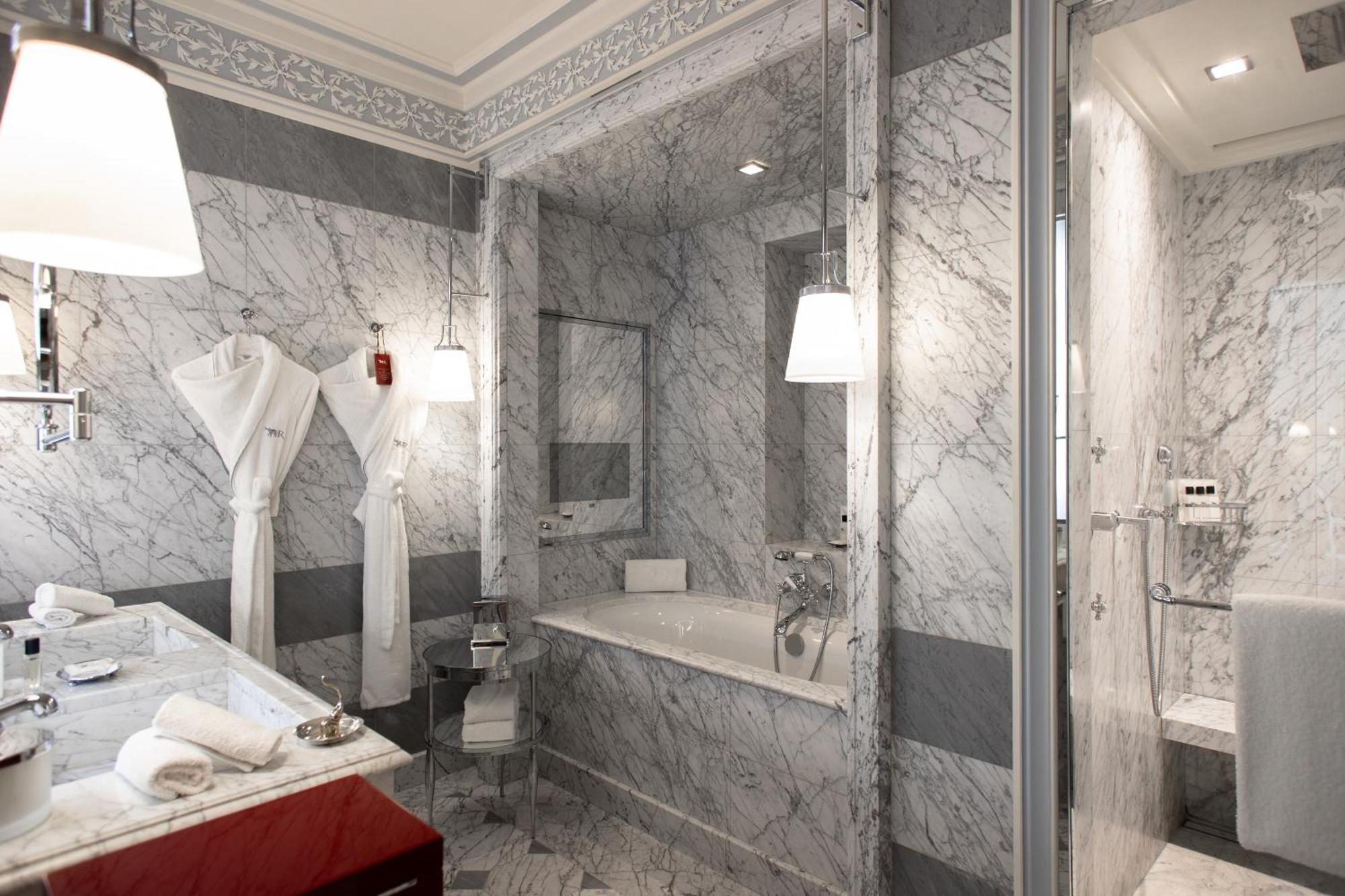 Hotel La Reserve & 5*